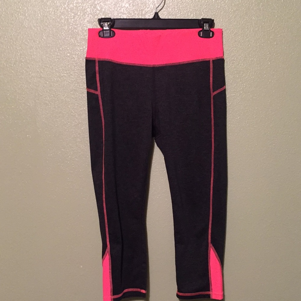 Capri workout leggings